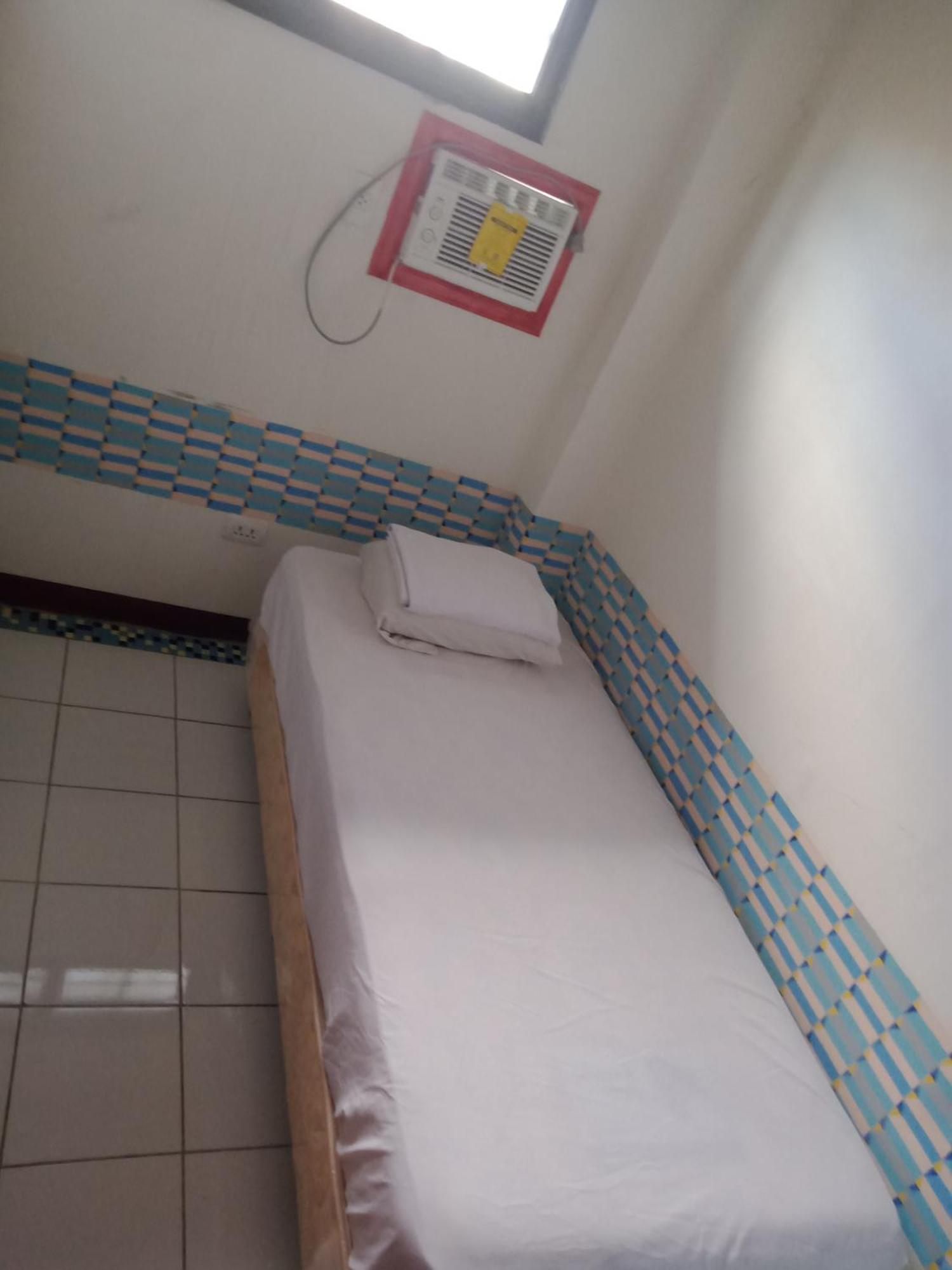 Bnt Inn Île de Mactan Extérieur photo