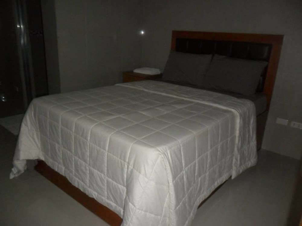 Bnt Inn Île de Mactan Extérieur photo